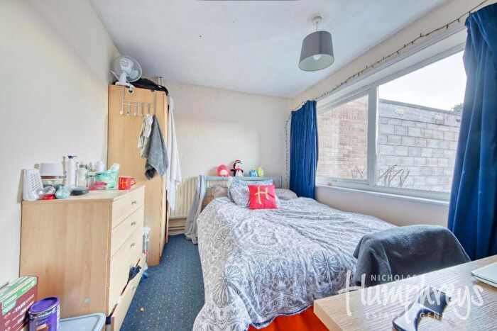 4 Bedroom End Of Terrace House To Rent In Bed Student Home - Clement Close, CT1