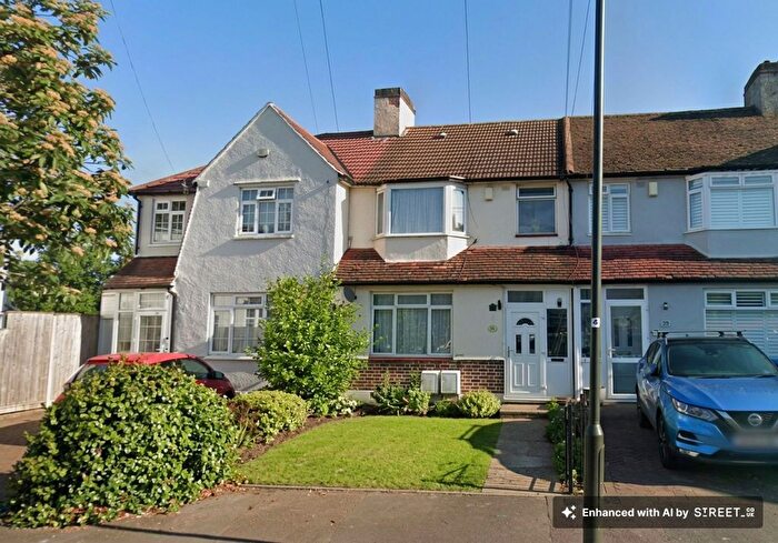 1 Bedroom Studio To Rent In Franklin Crescent, Mitcham, CR4