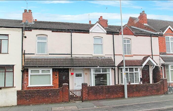 2 Bedroom Terraced House To Rent In Wood End Road, Wolverhampton, WV11