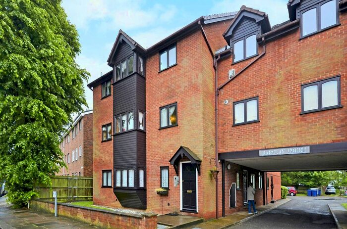 1 Bedroom Flat To Rent In Dale Grove, North Finchley, London, N12