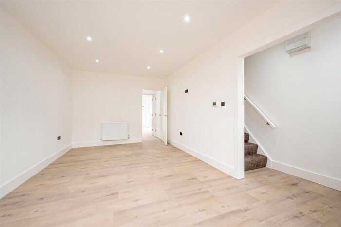 2 Bedroom House For Sale In Daventry Avenue, Walthamstow, London, E17