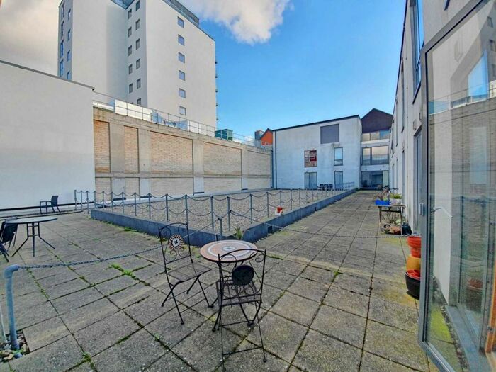 1 Bedroom Apartment To Rent In College Street, Ipswich, IP4