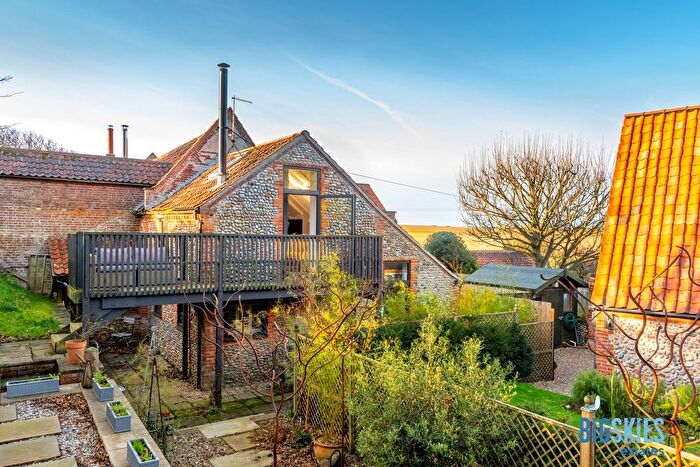 2 Bedroom Barn Conversion For Sale In Beach Lane, Weybourne, Holt, NR25