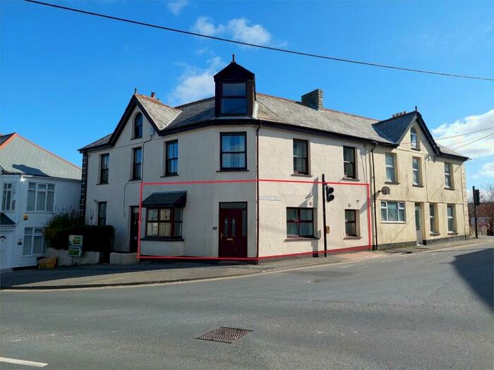 1 Bedroom Flat To Rent In Fore Street, Bugle, PL26