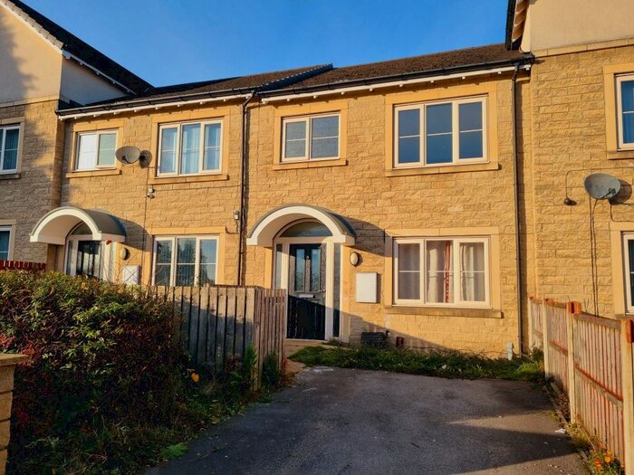 3 Bedroom Terraced House To Rent In Harvest Mews, Bradford, BD3