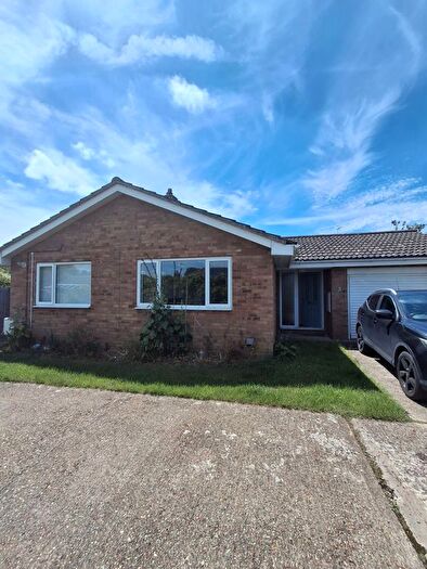 3 Bedroom Bungalow To Rent In Bracken Row, Thurston, IP31