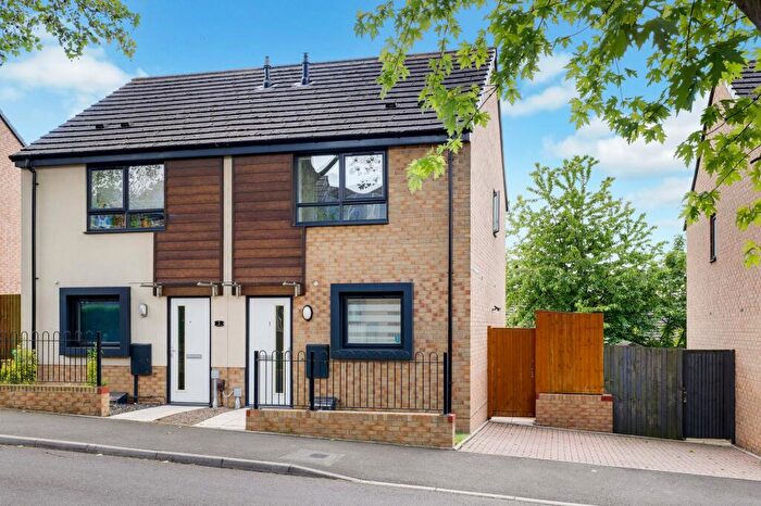 2 Bedroom Semi Detached House For Sale In Selborne Gardens, Nottingham, NG3