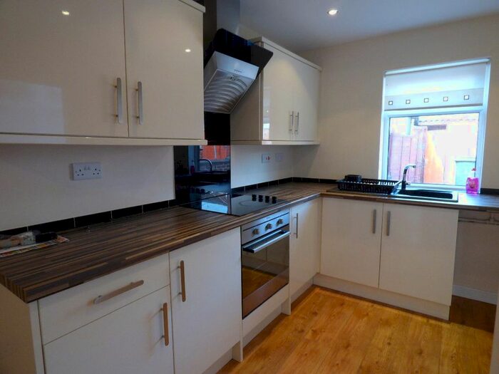 3 Bedroom Terraced House To Rent In Spansyke Street, Hexthorpe, DN4