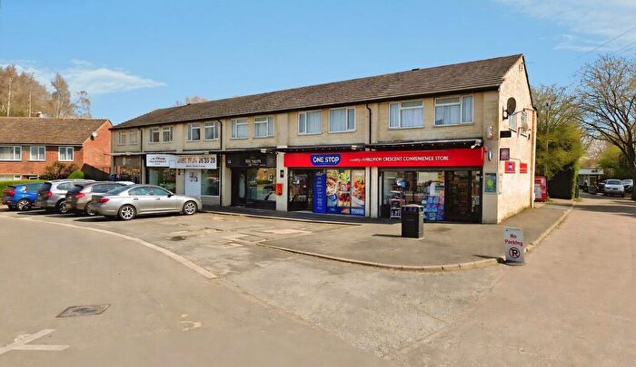 2 Bedroom Apartment To Rent In Hillview Crescent, Banbury, Oxfordshire, OX16