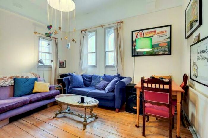 2 Bedroom Apartment To Rent In Kennington Lane, London, SE11