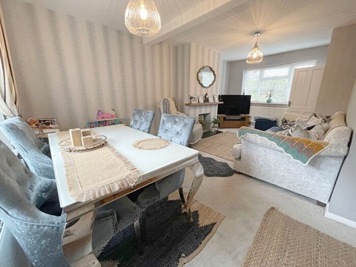 2 Bedroom Semi-Detached House For Sale In Tower Close, Hitchin, SG4