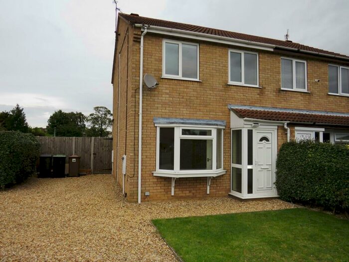 3 Bedroom Semi-Detached House To Rent In Roxholm Close, Ruskington, Sleaford, NG34