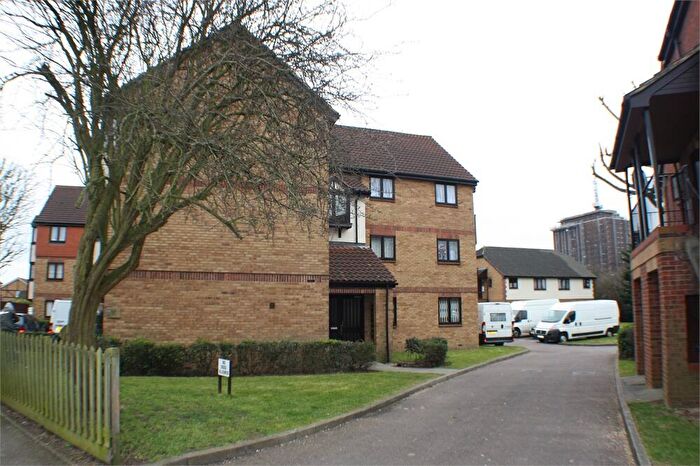 1 Bedroom Flat To Rent In Harrier Road, London, NW9