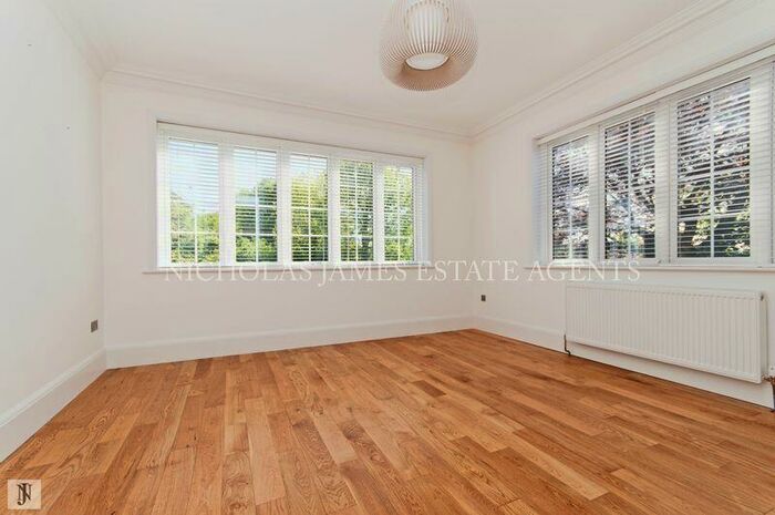 1 Bedroom Flat To Rent In Willenhall Lodge, Great North Road, Barnet, EN5