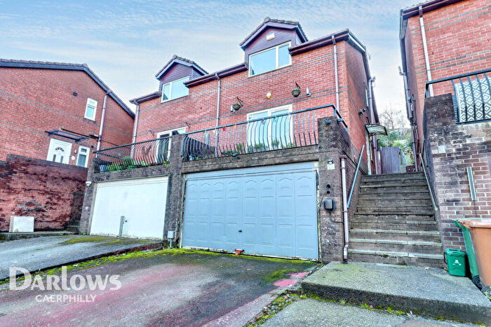 3 Bedroom Semi-Detached House For Sale In Coed Y Pica, Caerphilly, CF83
