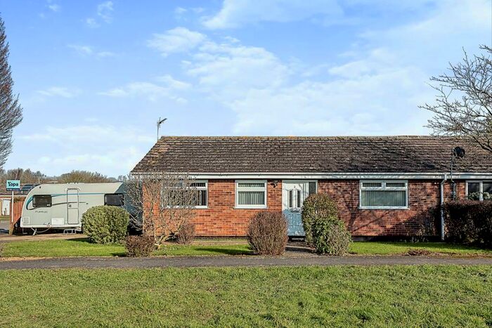 3 Bedroom Semi-Detached Bungalow For Sale In Crowcroft Glebe, Nedging Tye, IP7