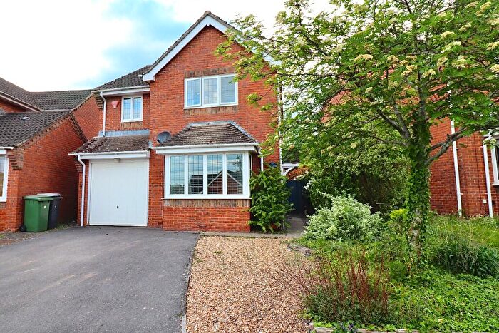 4 Bedroom Detached House To Rent In Kings Worthy, Winchester, SO23
