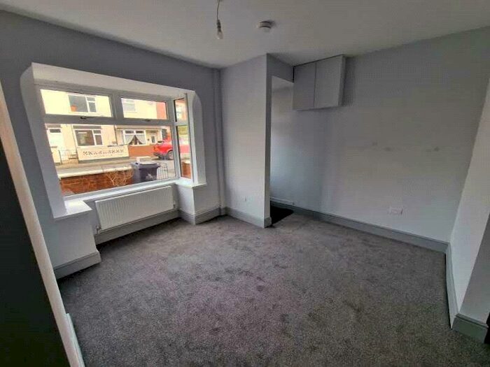 3 Bedroom Terraced House To Rent In Durban Road, Grimsby, DN32