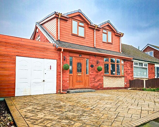 3 Bedroom Semi Detached House For Sale In Grosvenor Crescent, Hyde, Greater Manchester, SK14