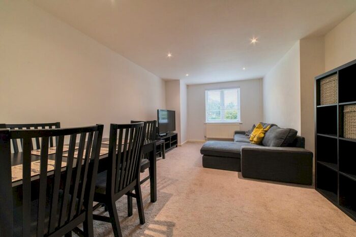 2 Bedroom Flat To Rent In Amalfi House, Ffordd Garthorne, Cardiff Bay, CF10