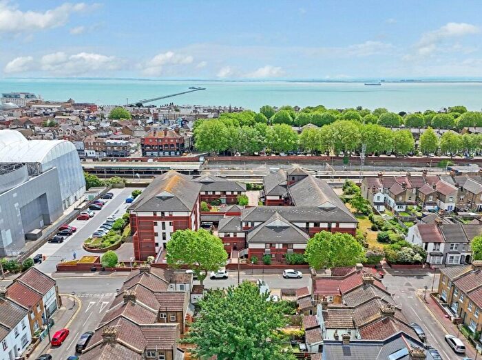 1 Bedroom Apartment For Sale In Napier Court West, Gordon Place, Southend On Sea, Essex, SS1
