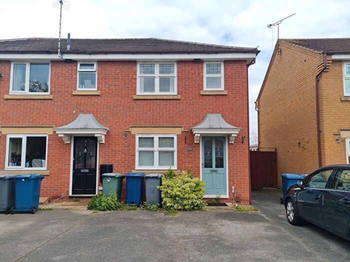 2 Bedroom Semi-Detached House To Rent In Oxendale Close, West Bridgford, Nottingham, Nottinghamshire, NG2