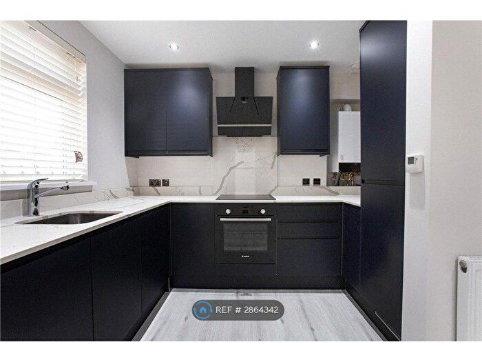 1 Bedroom Flat To Rent In Wentworth Park, London, N3