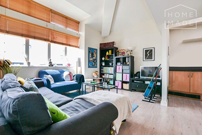1 Bedroom Flat To Rent In Admiral Walk, Maida Hill, W9