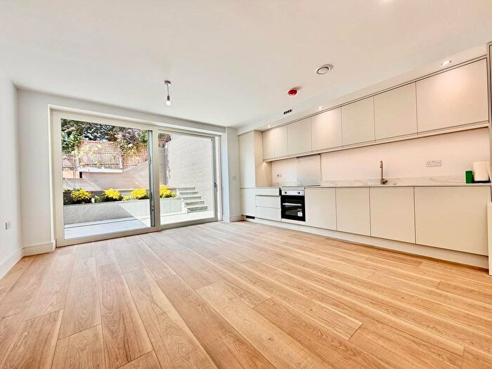 1 Bedroom Property To Rent In D High Street Barnet, Barnet, EN5