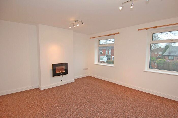 2 Bedroom Apartment To Rent In Flixton Road, Urmston, Manchester, M41