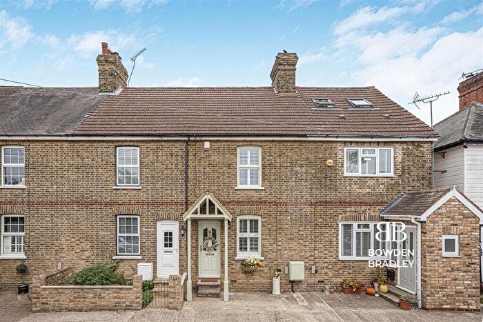 3 Bedroom Terraced House For Sale In Aukingford Gardens, Ongar, CM5