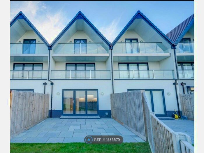 4 Bedroom Terraced House To Rent In Anchor House, Walton On The Naze, CO14