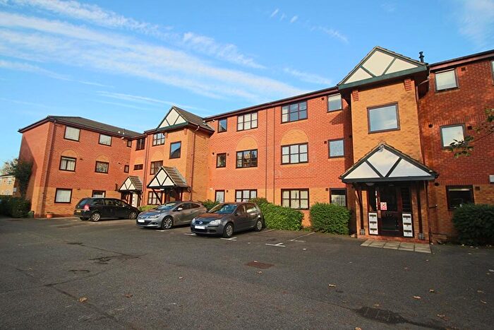 2 Bedroom Flat For Sale In Rugby Court, Grantham, NG31