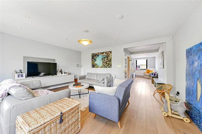 5 Bedroom Terraced House To Rent In Meadowbank, London, NW3