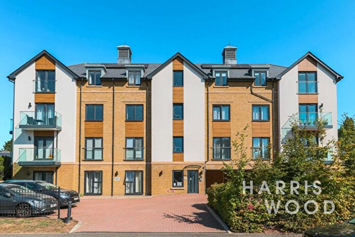 2 Bedroom Flat For Sale In Hamilton Place, Clarendon Way, Colchester, Essex, CO1
