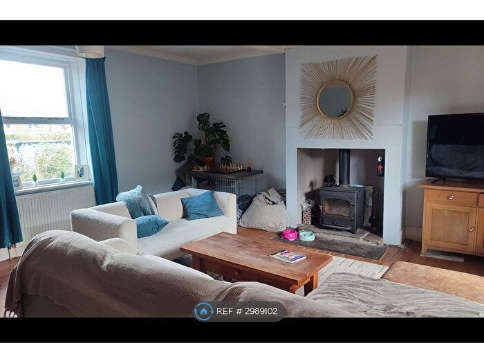 3 Bedroom Terraced House To Rent In Market Walk, Marsden, HD7