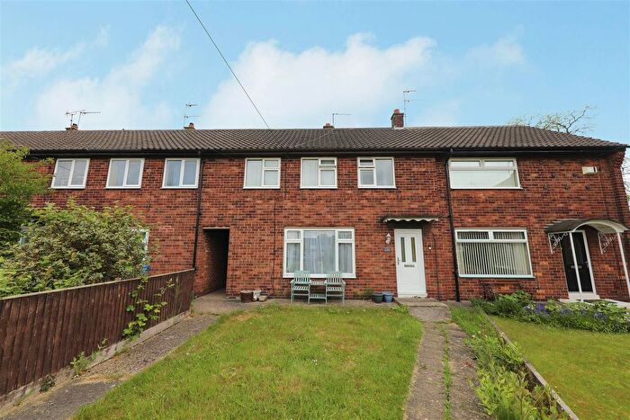 3 Bedroom Terraced House For Sale In Sigston Road, Beverley, HU17