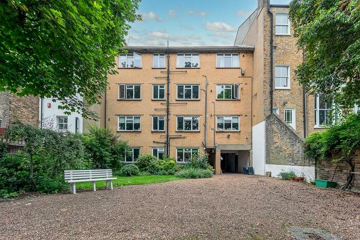 1 Bedroom Flat To Rent In The Chase, Clapham Old Town, London, SW4