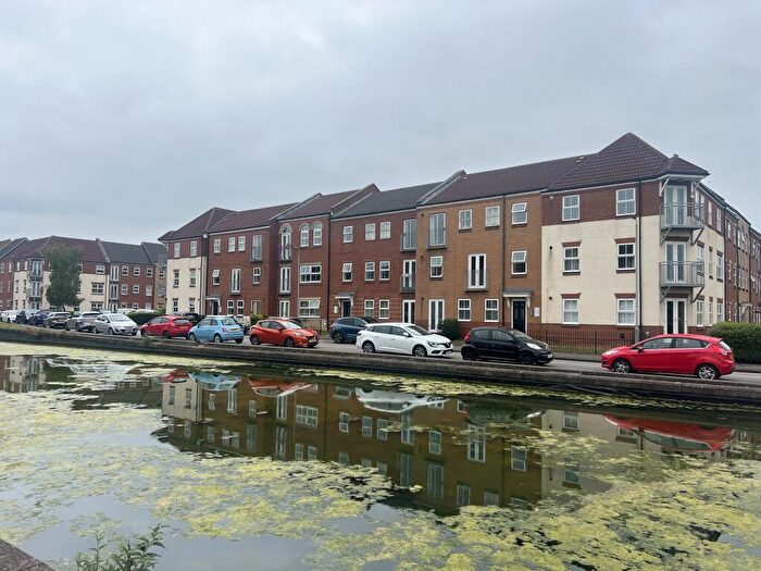 2 Bedroom Apartment For Sale In Plimsoll Way, Victoria Dock, Hull, HU9