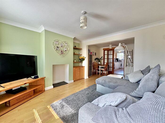 2 Bedroom End Of Terrace House For Sale In High Street, Southminster, CM0