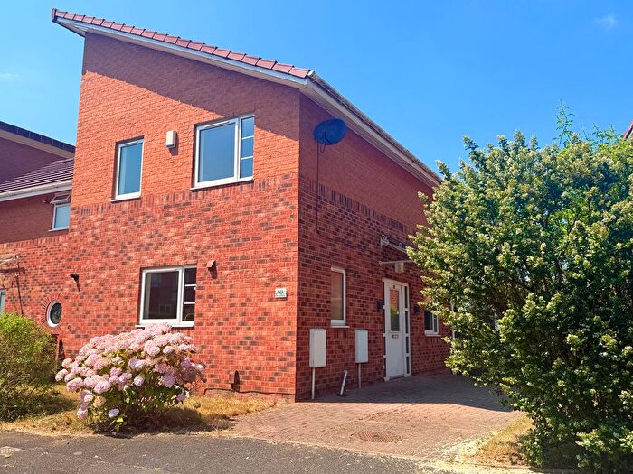 3 Bedroom Semi-Detached House To Rent In Carrfield Avenue, Altrincham, WA15