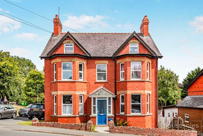 6 Bedroom Detached House For Sale In Newbridge-On-Wye, Llandrindod Wells, LD1