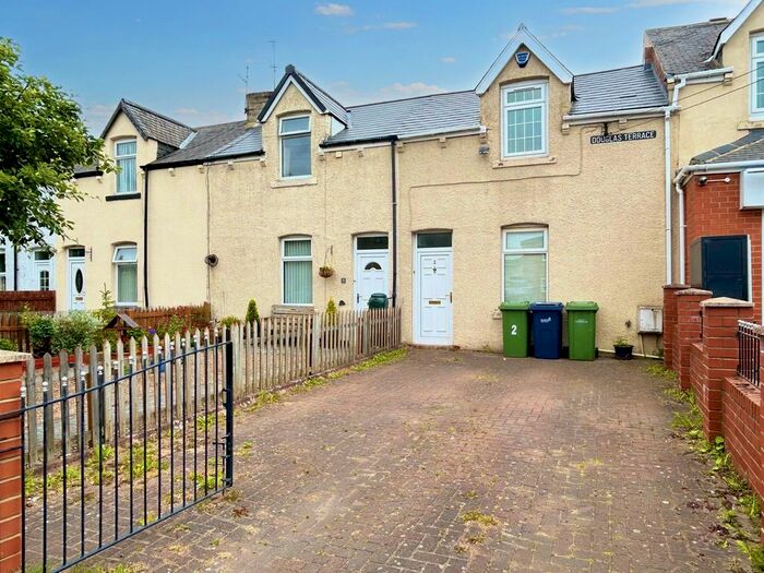 3 Bedroom Flat To Rent In Douglas Terrace, Washington, NE37