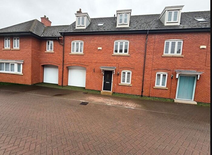 4 Bedroom Terraced House For Sale In Windle Drive, Bourne, PE10