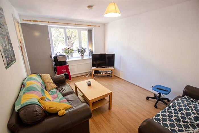 6 Bedroom House To Rent In Heeley Road, Birmingham, West Midlands, B29