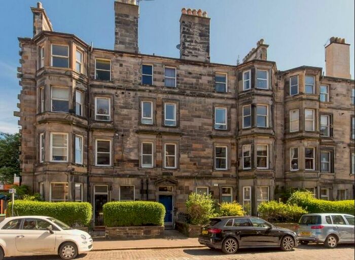 2 Bedroom Flat To Rent In , Royston Terrace, Edinburgh, EH3