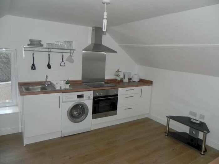 1 Bedroom Flat To Rent In Brunswick Street, City Centre, Swansea, SA1