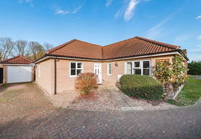 3 Bedroom Bungalow For Sale In Bankside, Long Melford, Suffolk, CO10