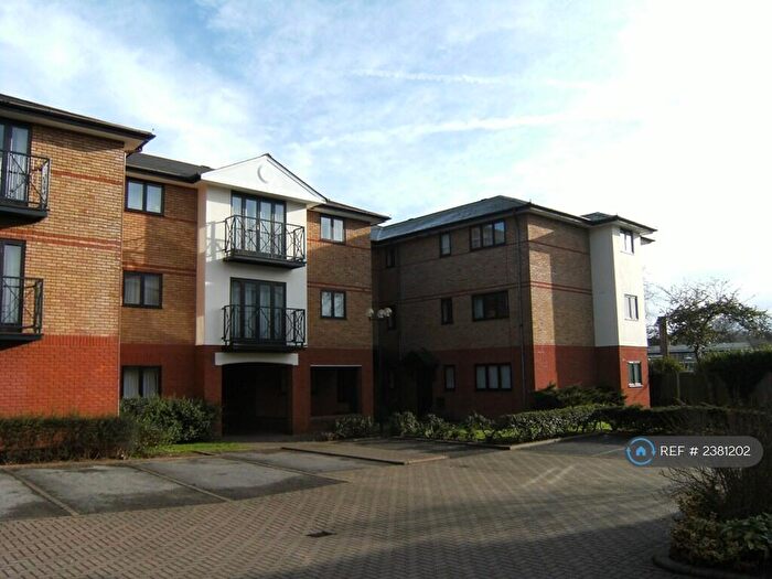 1 Bedroom Flat To Rent In Salisbury Court, Maidenhead, SL6