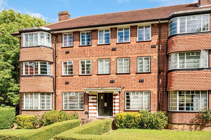 2 Bedroom Flat For Sale In Hill Court, Hanger Hill, London, W5
